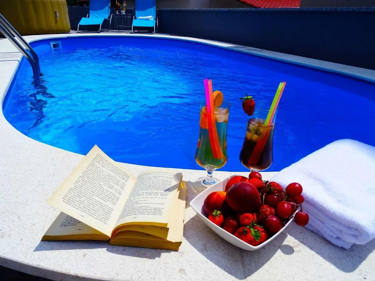 Modern Villa In Dramalj With Pool